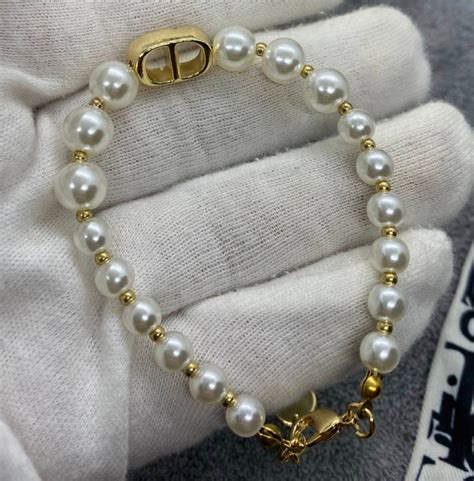 pearl dior bracelet